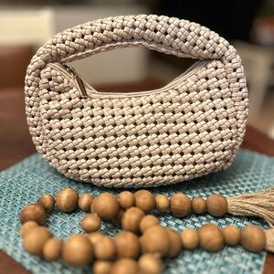 Elegant Woven Cream Handbag